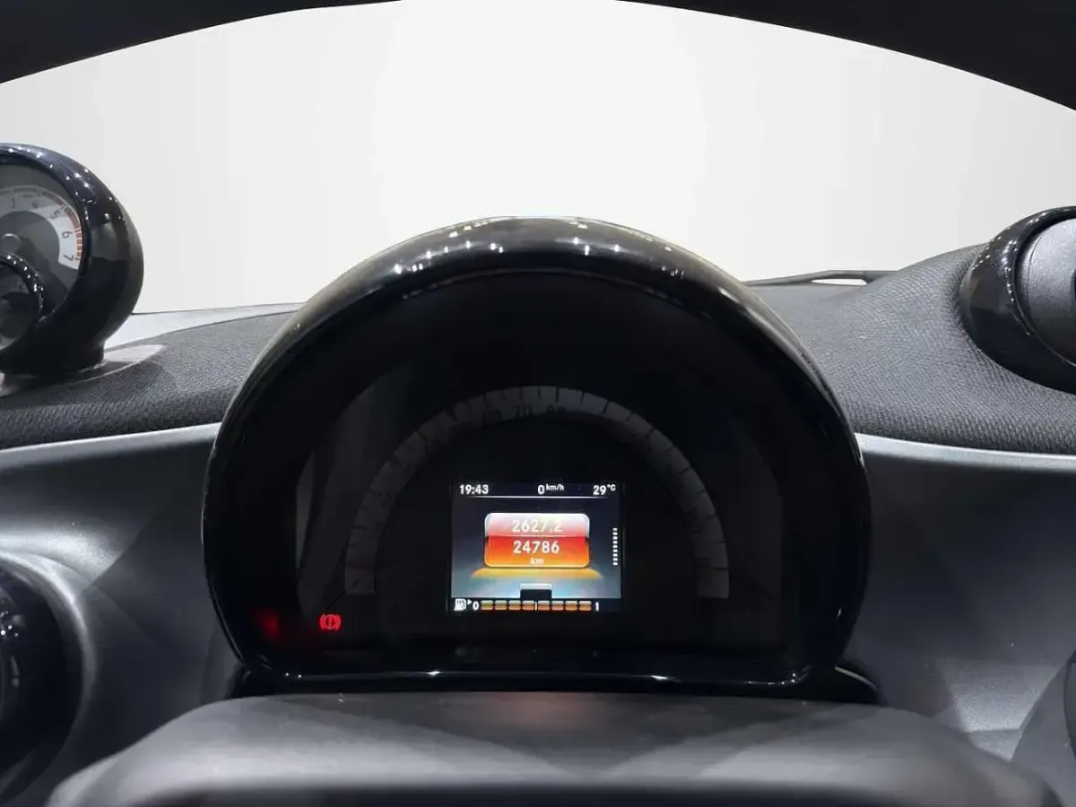 Usata Smart ForFour Passion 90 CV (66 kW) 2019 Nero Utilitaria