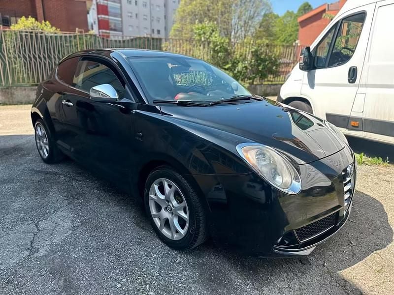 Second-hand Alfa Romeo MiTo Distinctive 85 CP (62 kW) 2013 Negru Hatchback