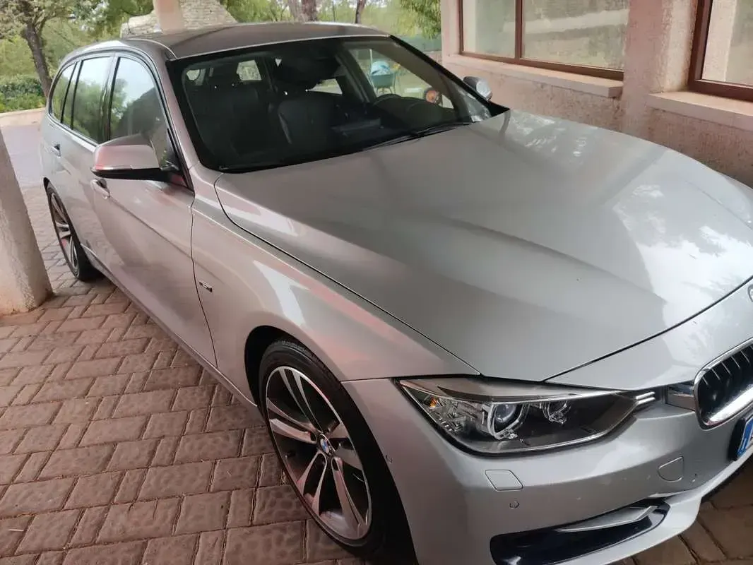 Usata BMW 330 Sport Line 258 CV (189 kW) 2013 Station wagon