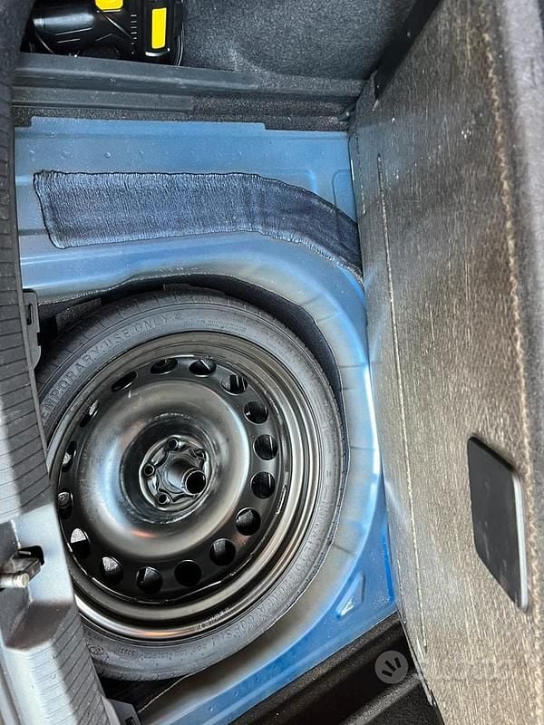 Usata VW Taigo 110 CV (80 kW) 2024 Blu SUV