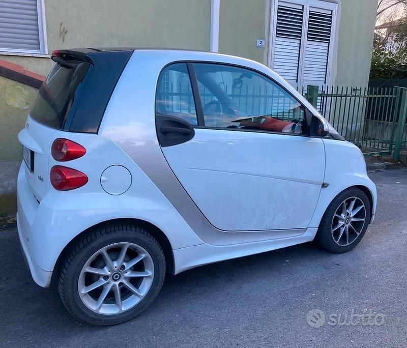 Usata Smart ForTwo Coupé 71 CV (52 kW) 2014 Bianco Coupé