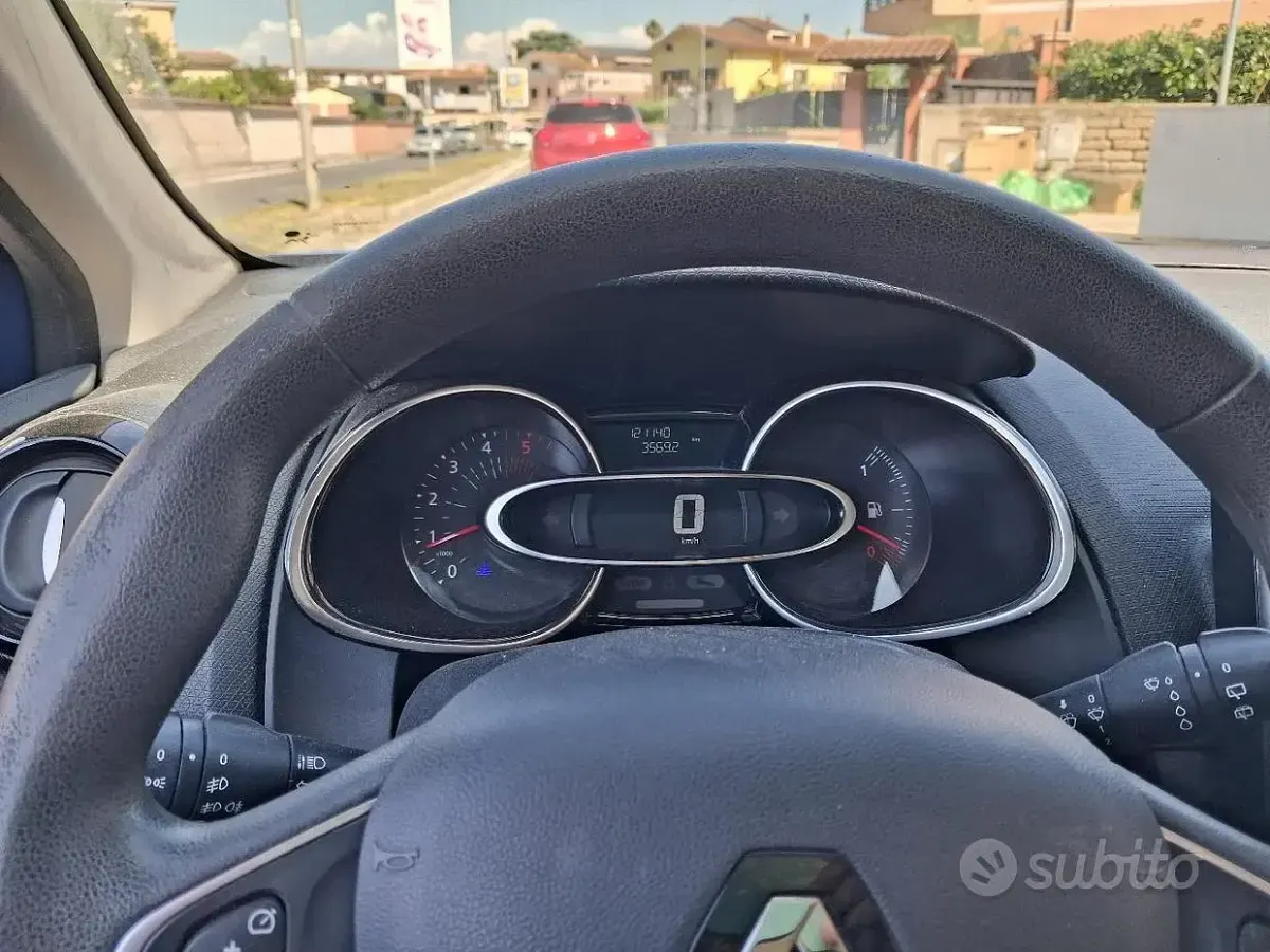 Usata Renault Clio IV 90 CV (66 kW) 2019 Bluazzurro Berlina