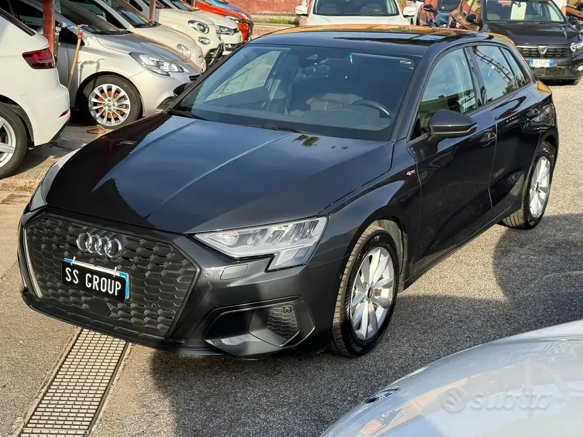 Usata Audi A3 S-Line 150 CV (110 kW) 2020 Grigio Berlina