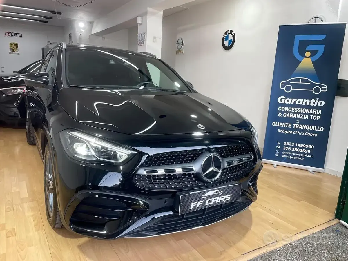 Usata Mercedes GLA200 AMG Line Premium 150 CV (110 kW) 2024 Nero SUV