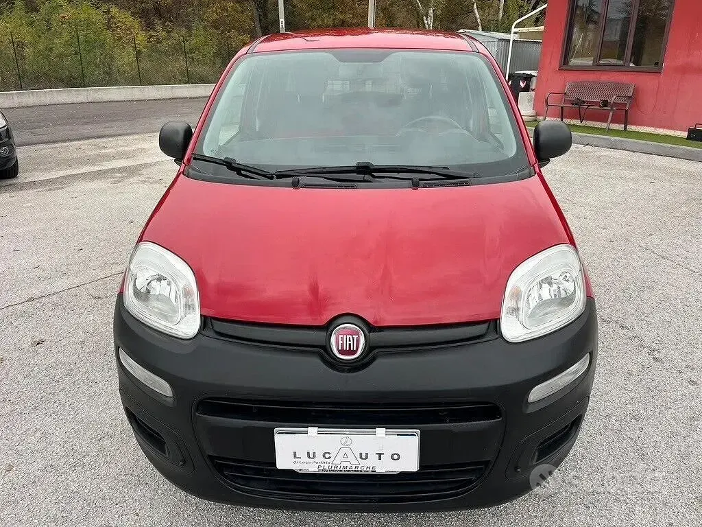 Usata Fiat Panda Easy 75 CV (55 kW) 2015 Rosso Utilitaria