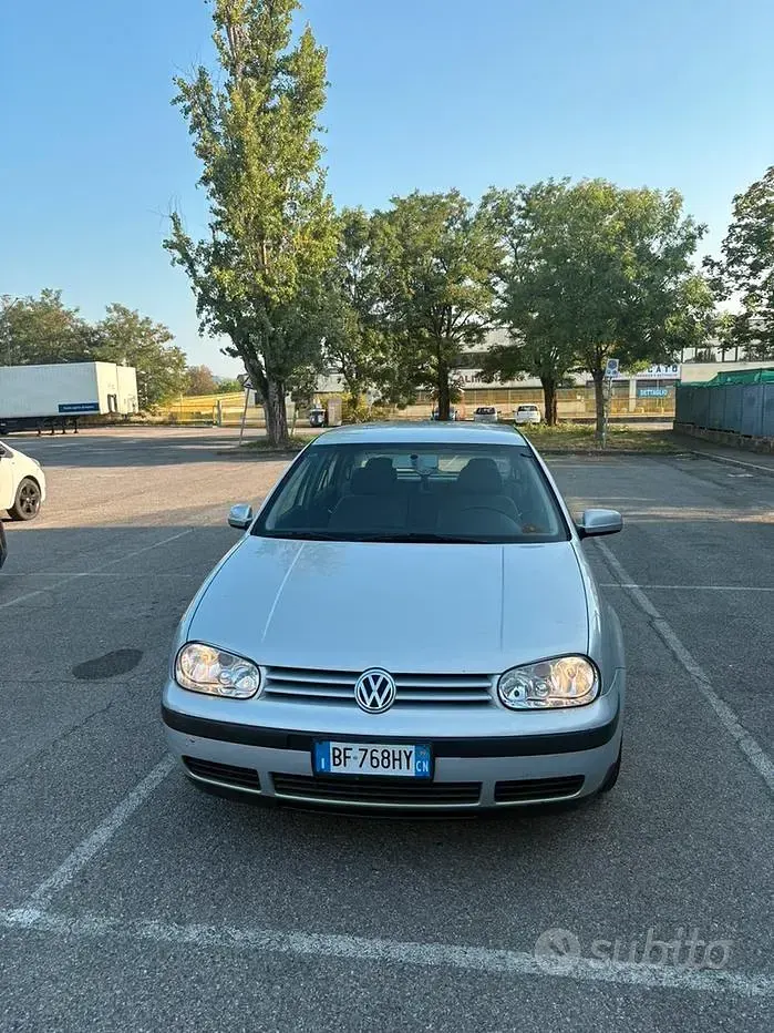 Usata VW Golf III 75 CV (55 kW) 1999 Grigio Berlina