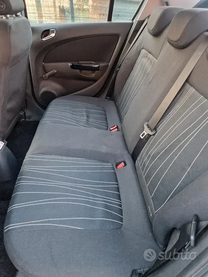 Usata Opel Corsa 80 CV (58 kW) 2007 Grigio Utilitaria