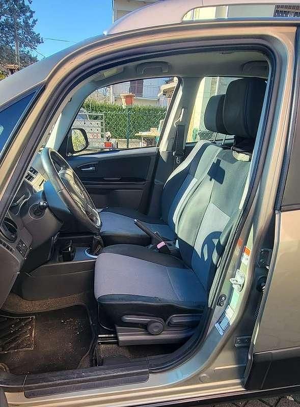 Usata Fiat Sedici Emotion 107 CV (78 kW) 2006 SUV