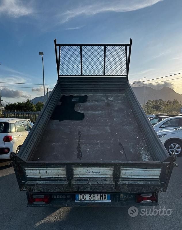 Usata Iveco Daily 96 CV (70 kW) 2007 Bianco