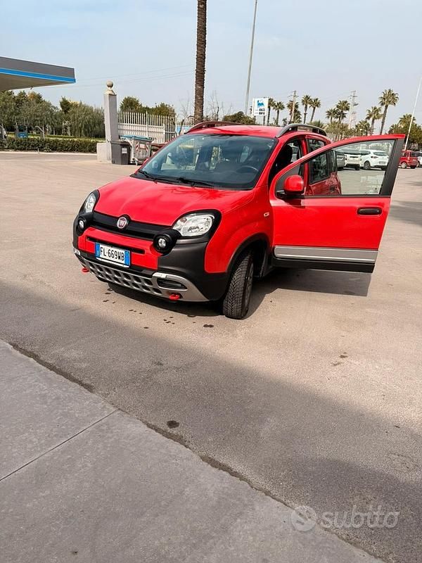 Usata Fiat Panda 95 CV (69 kW) 2017 Rosso Utilitaria