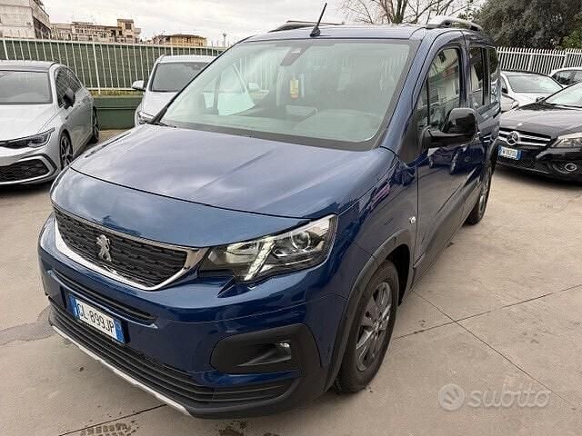 Usata Peugeot Rifter Allure 130 CV (95 kW) 2023 Blu Monovolume