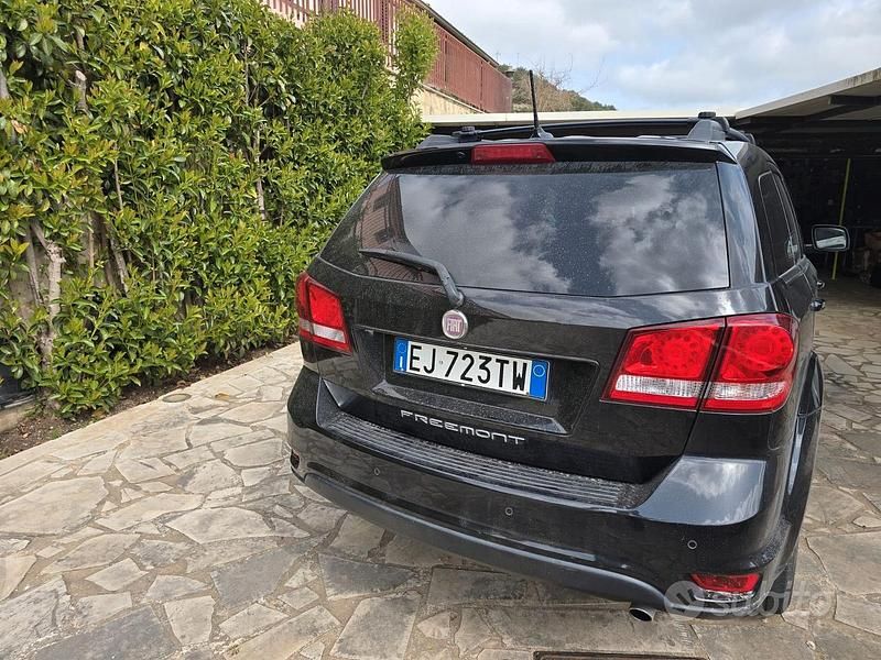 Usata Fiat Freemont 170 CV (125 kW) 2012 SUV