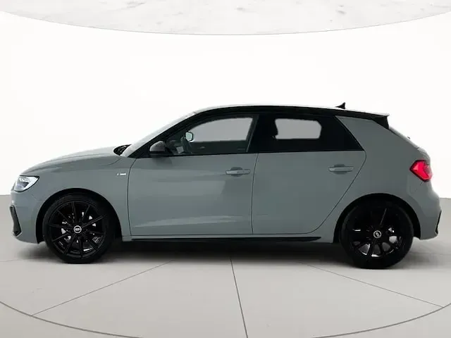 Usata Audi A1 Sportback Comfort 110 CV (80 kW) 2023 Grigio freccia perla nero mito Utilitaria