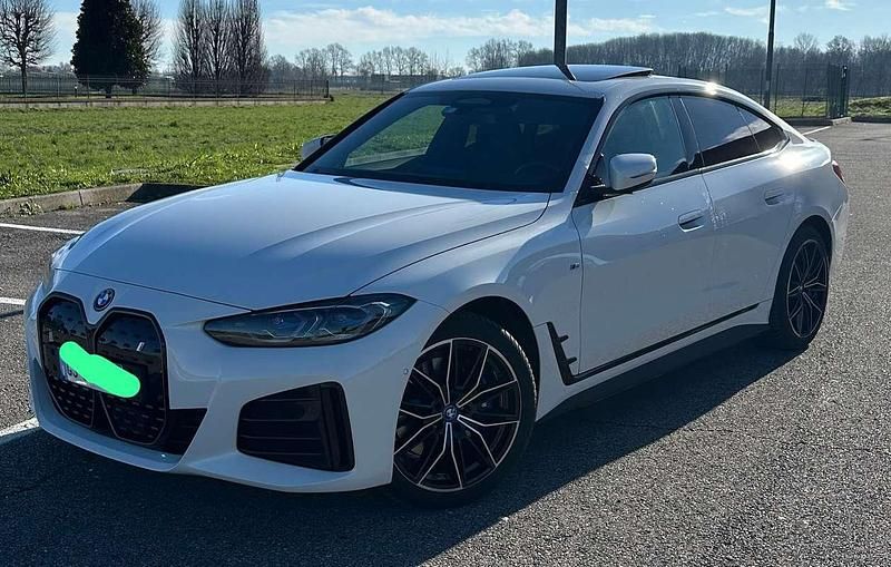 Usata BMW i4 M Sport 105 kW (143 CV) 2023 Bianco Berlina