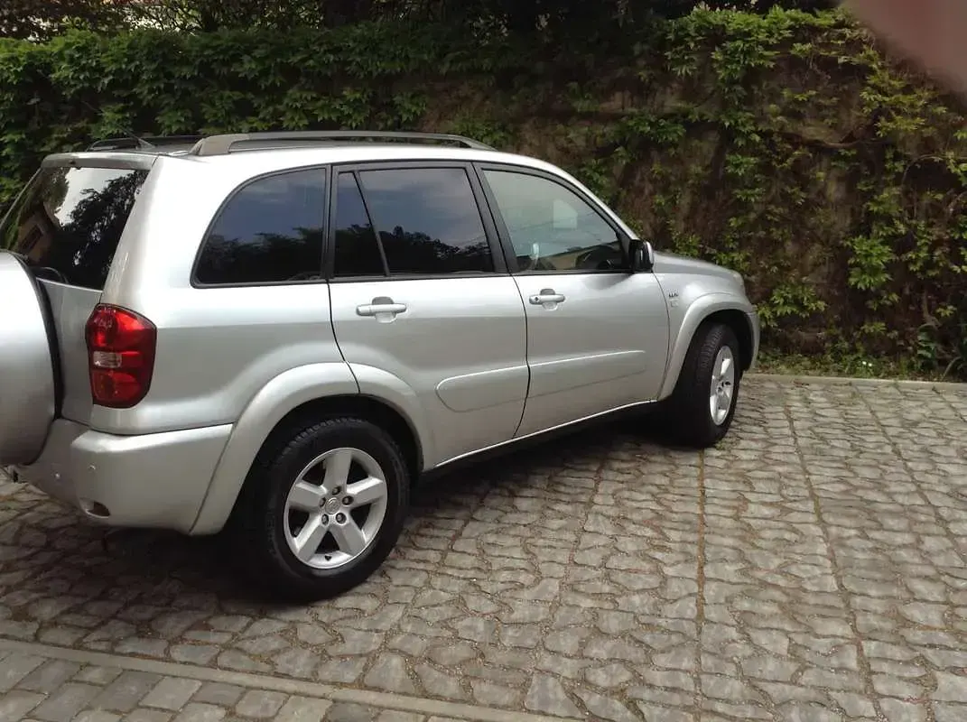 Usata Toyota RAV4 Sol 150 CV (110 kW) 2004 SUV