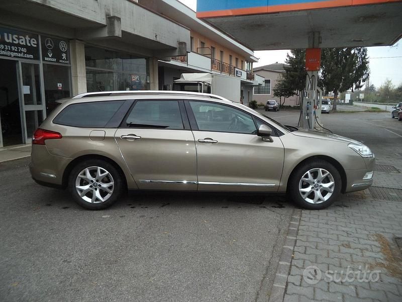 Usata Citroën C5 140 CV (102 kW) 2015 Giallo Station wagon