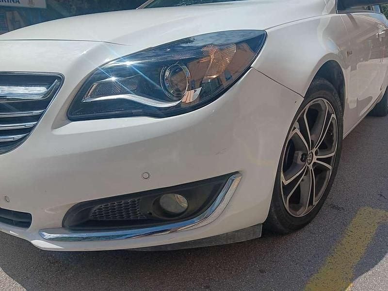 Usata Opel Insignia Business 163 CV (119 kW) 2014 Bianco Station wagon