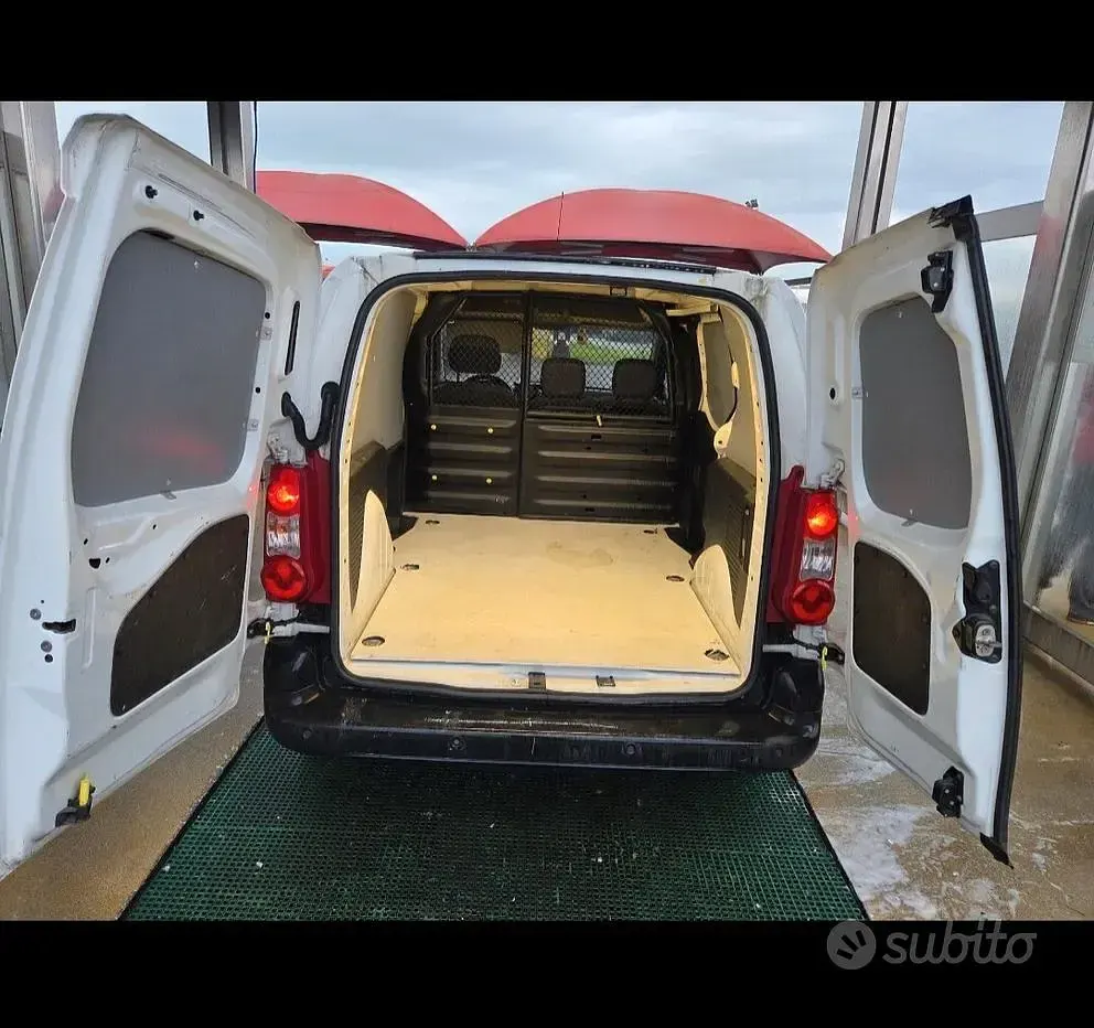 Usata Citroën Berlingo 102 CV (75 kW) 2018 Bianco Monovolume