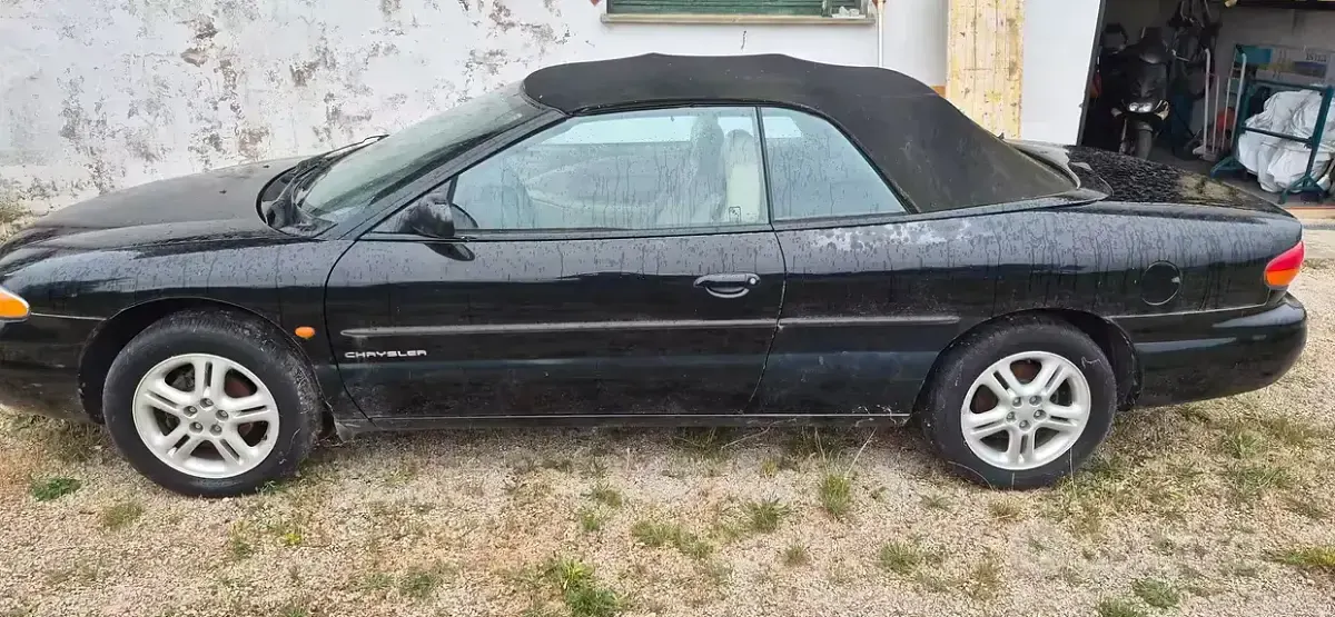 Usata Chrysler Stratus 132 CV (97 kW) 1996 Cabrio