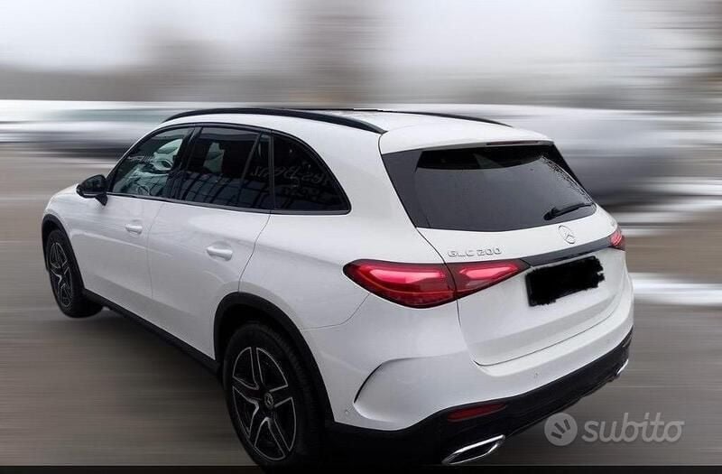 Bianco Usata 2024 Mercedes GLC200 AMG SUV | 56.800 € (Super prezzo) - Immagine 1/4