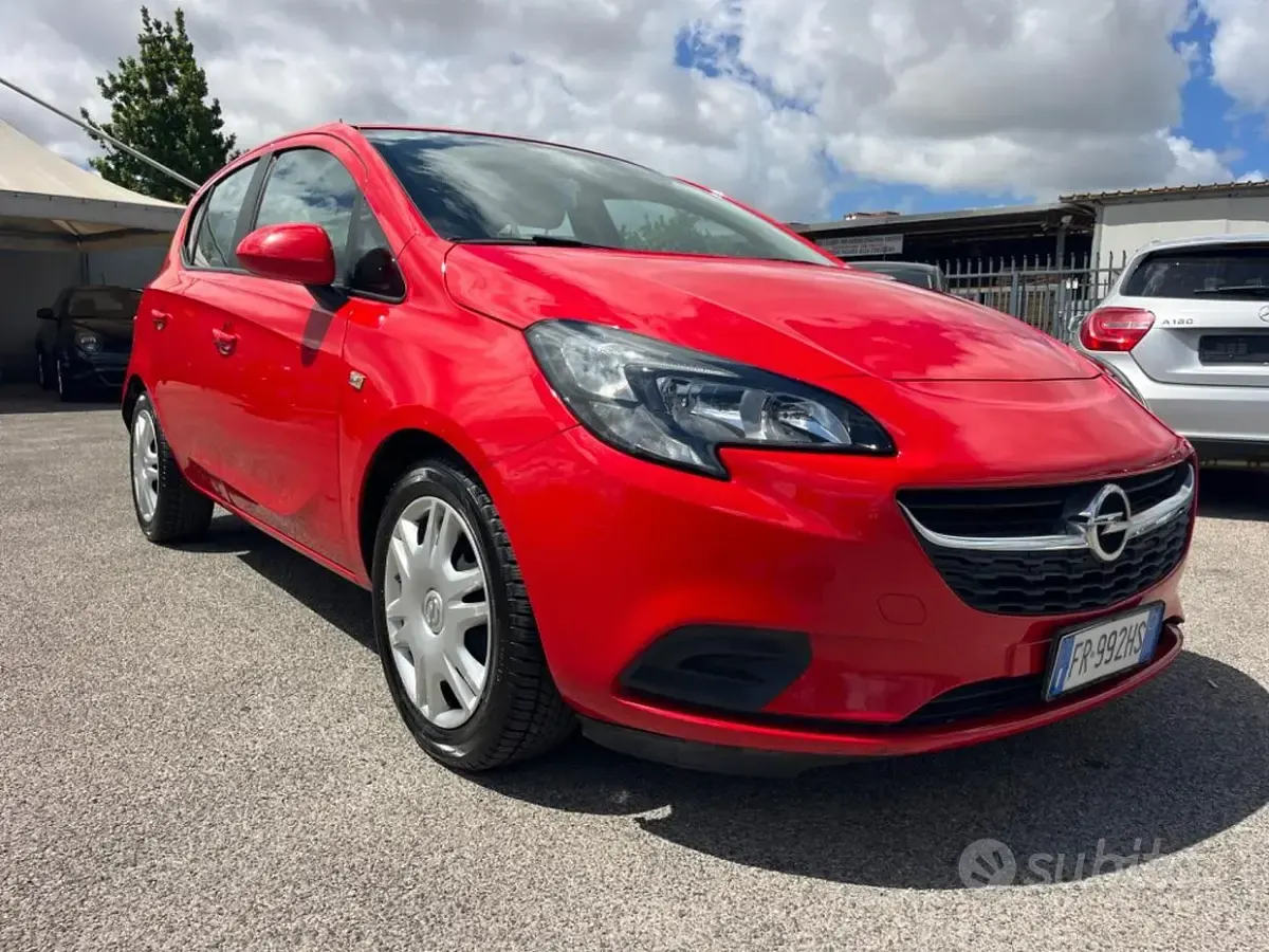Usata Opel Corsa 90 CV (66 kW) 2018 Rosso Utilitaria