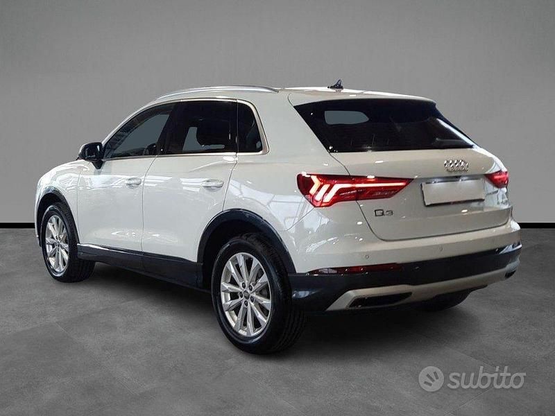 Usata Audi Q3 Premium 150 CV (110 kW) 2019 Bianco / pastello SUV