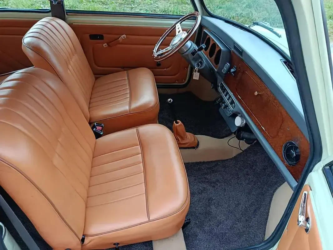 Usata Austin Mini 50 CV (36 kW) 1991 Verde Utilitaria