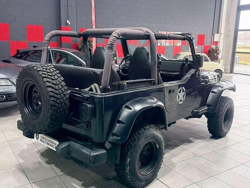 Usata Jeep Wrangler 118 CV (86 kW) 1997 Nero SUV