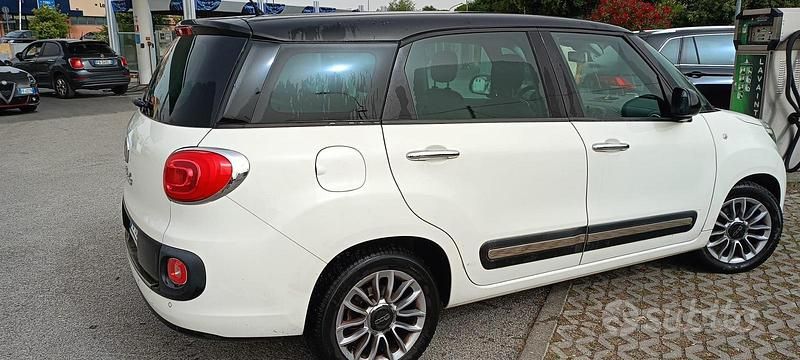 Usata Fiat 500L Living 105 CV (77 kW) 2016 Bianco Monovolume