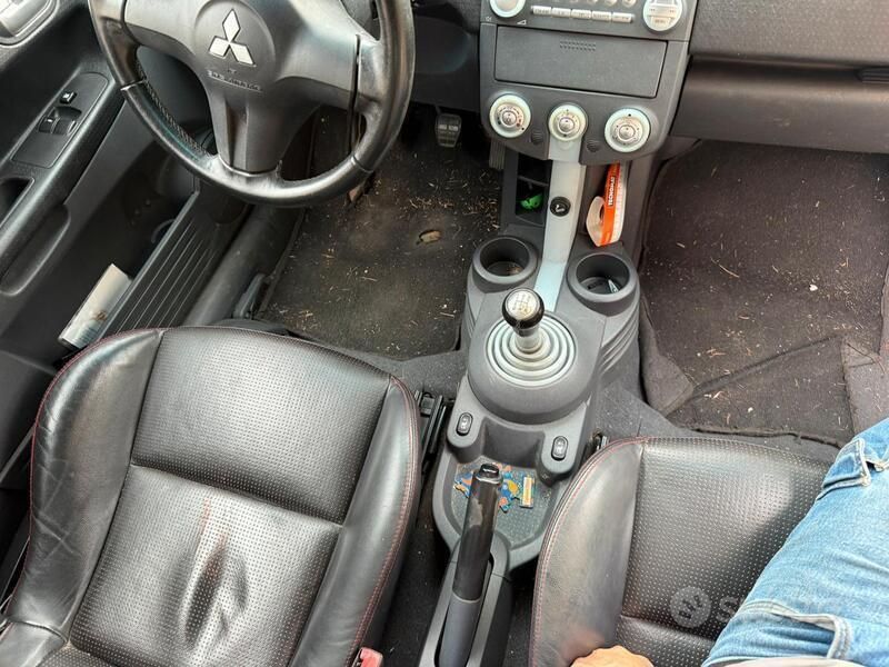 Usata Mitsubishi Colt 95 CV (69 kW) 2007 Grigio Utilitaria