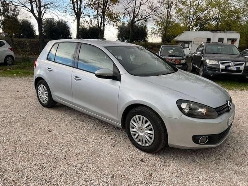 Grigio Usata 2010 VW Golf VI Highline Tre volumi | 5499 € (Ottimo prezzo) - Immagine 1/4
