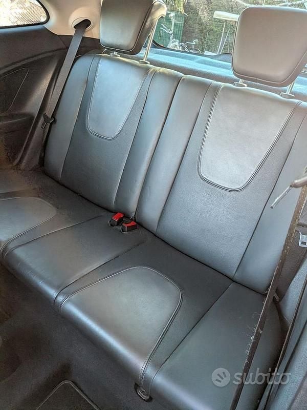 Usata Ford Ka Titanium 69 CV (50 kW) 2008 Utilitaria