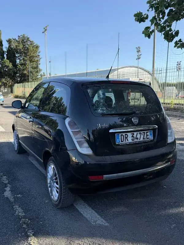Usata Lancia Ypsilon 77 CV (56 kW) 2009 Utilitaria