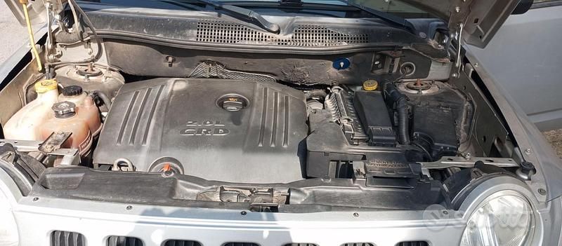 Usata Jeep Compass 140 CV (102 kW) 2007 Grigio SUV