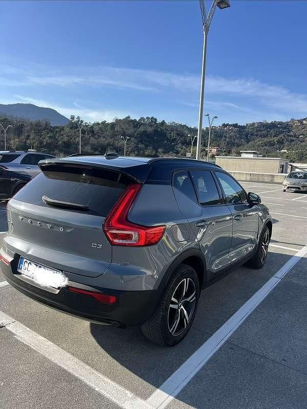 Usata 2020 Volvo XC40 R-Design SUV | 18.000 € (Super prezzo) - Immagine 1/4