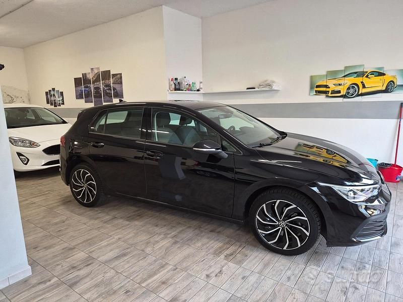 Usata VW Golf VII Executive 149 CV (109 kW) 2020 Nero Berlina