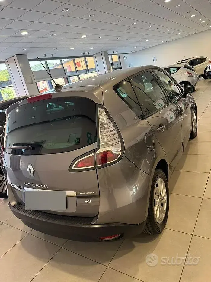 Usata Renault Scenic E-Tech 110 CV (80 kW) 2014 Grigio Monovolume