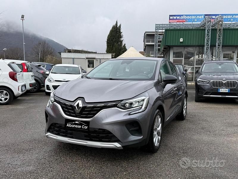 Usata Renault Captur Business 115 CV (84 kW) 2021 Grigio SUV
