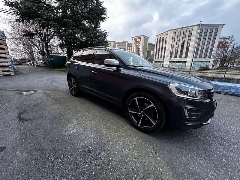 Usata Volvo XC60 Momentum 190 CV (139 kW) 2015 Grigio SUV