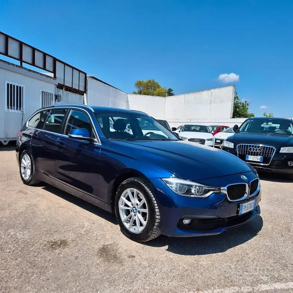 Usata BMW 318 150 CV (110 kW) 2017 Bluazzurro Station wagon