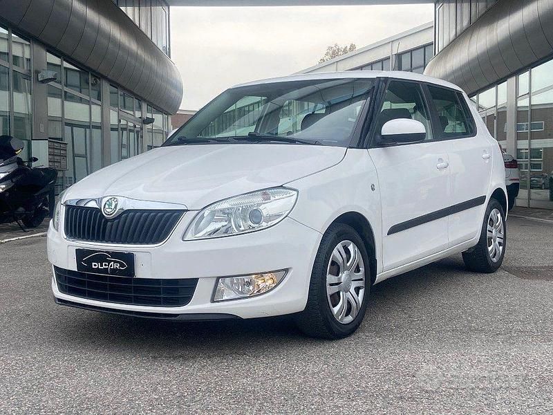 Usata Skoda Fabia 75 CV (55 kW) 2011 Bianco Berlina