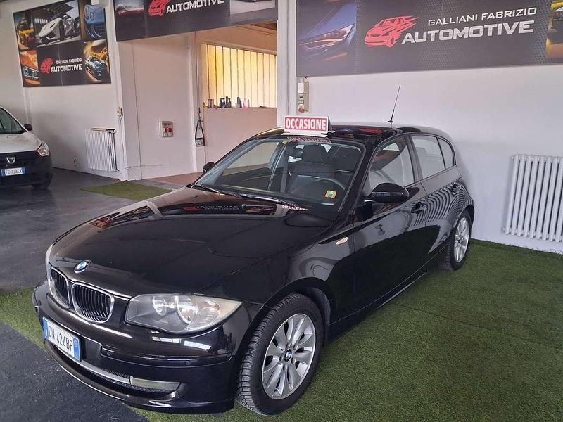 Nero Usata 2009 BMW 118 Due volumi | 2950 € (Ottimo prezzo) - Immagine 1/4