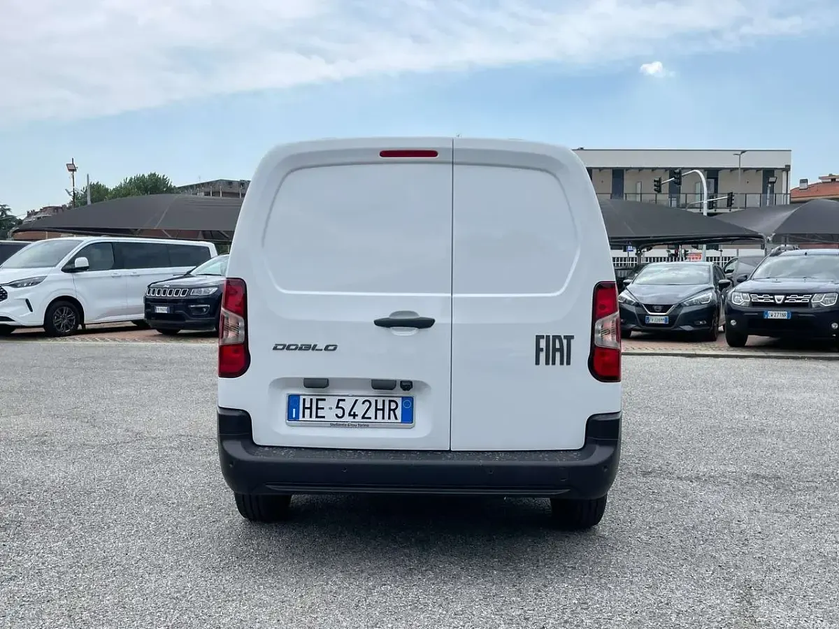 Nuova Fiat Doblò 102 CV (75 kW) 2026 Bianco Monovolume