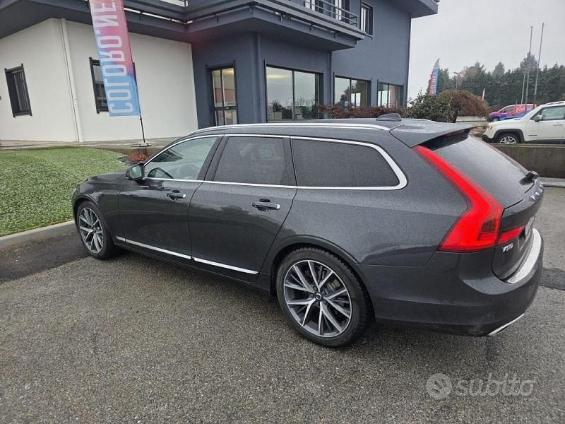 Usata Volvo V90 Inscription 190 CV (139 kW) 2017 Nero pastello Station wagon