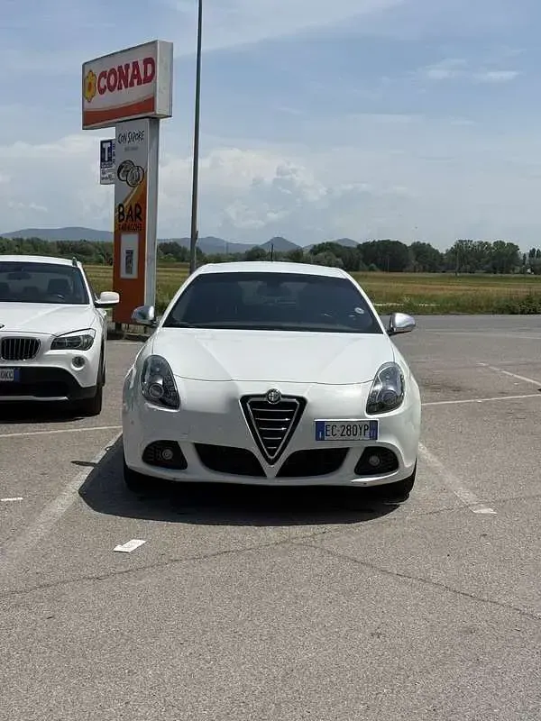 Usata Alfa Romeo Giulietta Progression 170 CV (125 kW) 2010 Utilitaria