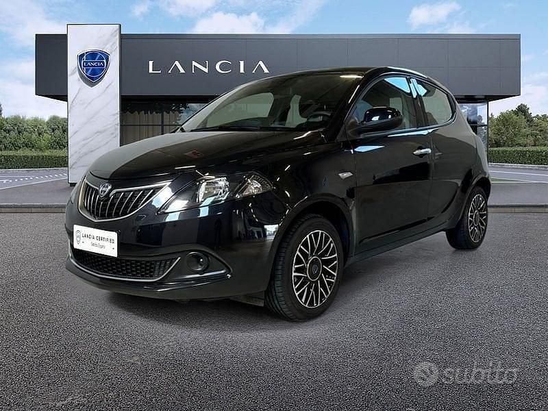 Nero Usata 2024 Lancia Ypsilon Due volumi | 13.750 € (Buon prezzo) - Immagine 1/4