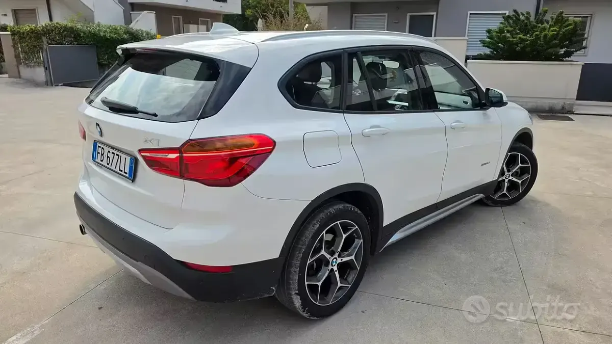 Usata BMW X1 xLine 150 CV (110 kW) 2015 Bianco SUV