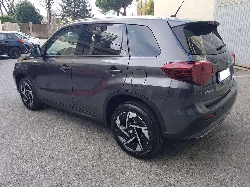 Nuova Suzuki Vitara 116 CV (85 kW) 2025 Grigio SUV