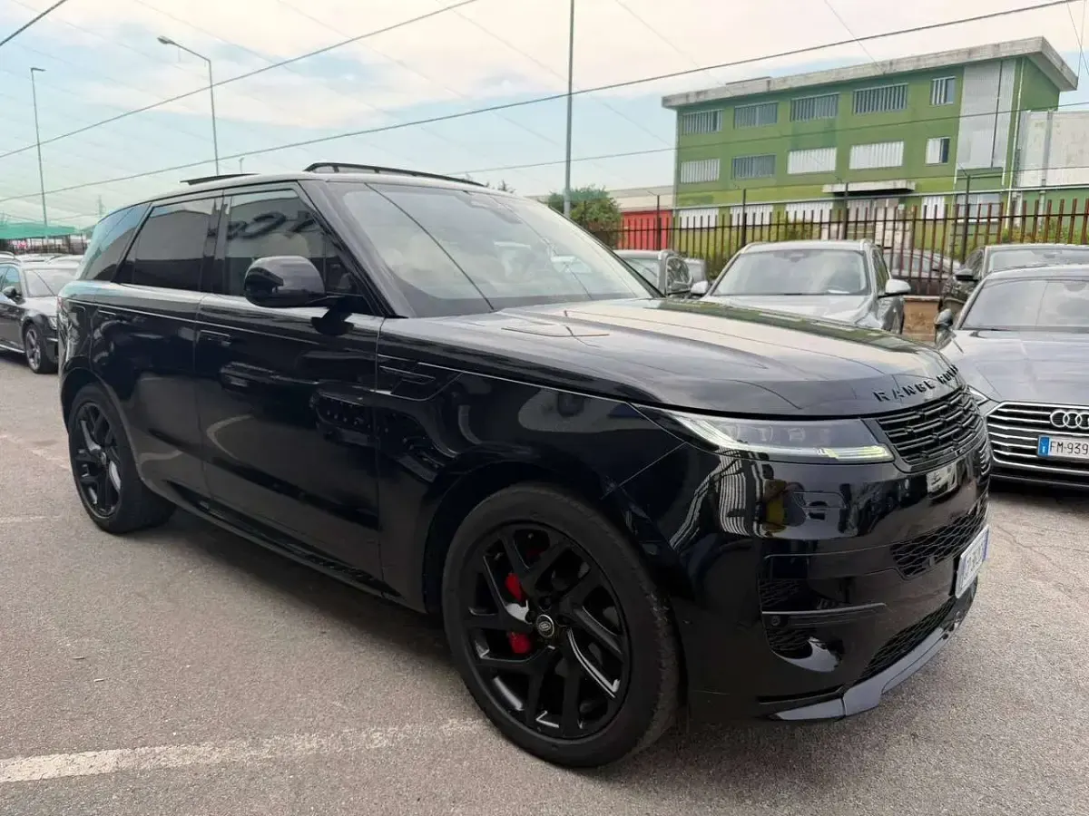 Usata Land Rover Range Rover Sport Dynamic 249 CV (183 kW) 2023 Nero SUV