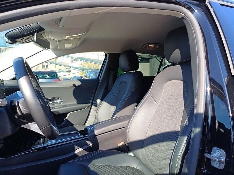 Usata Mercedes A180 Advanced 116 CV (85 kW) 2023 Nero Utilitaria
